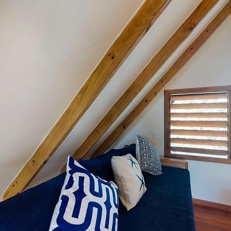 Inn The Trees Cabanas Placencia Екстер'єр фото